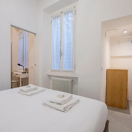 Casa Giacosa - Metro M1 Pasteur - 10min To Duomo Apartment